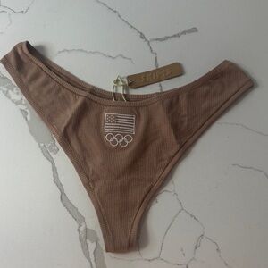 SKIMS Soft Lounge Dipped Thong Panties Team USA Sienna with Olympic Design Large